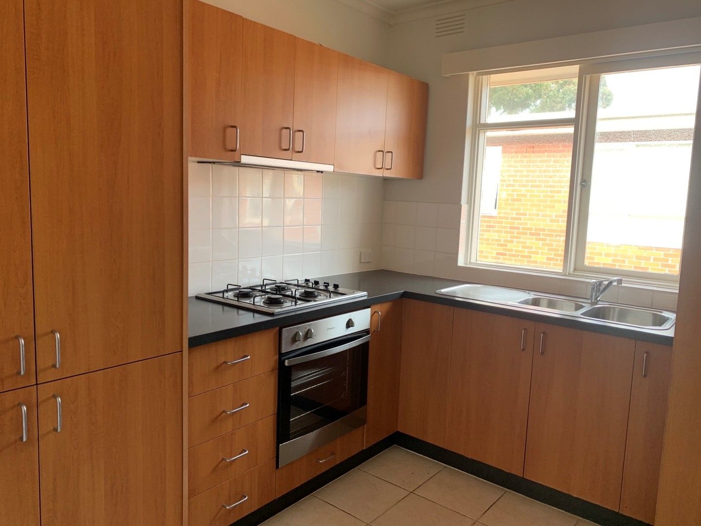 2 bedrooms Apartment / Unit / Flat in 8/14 Edgar Street GLEN IRIS VIC, 3146