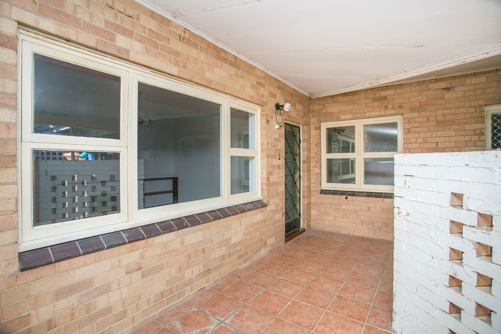 2 bedrooms Apartment / Unit / Flat in 2/118A Broadway CRAWLEY WA, 6009