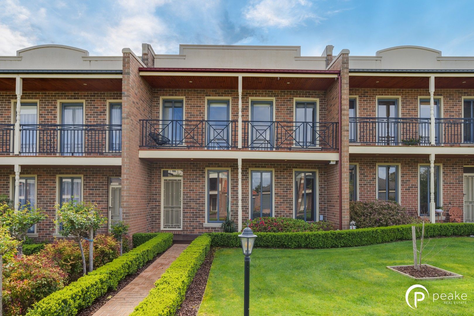 3 bedrooms Townhouse in 28/18-26 Marlesford Crescent BERWICK VIC, 3806