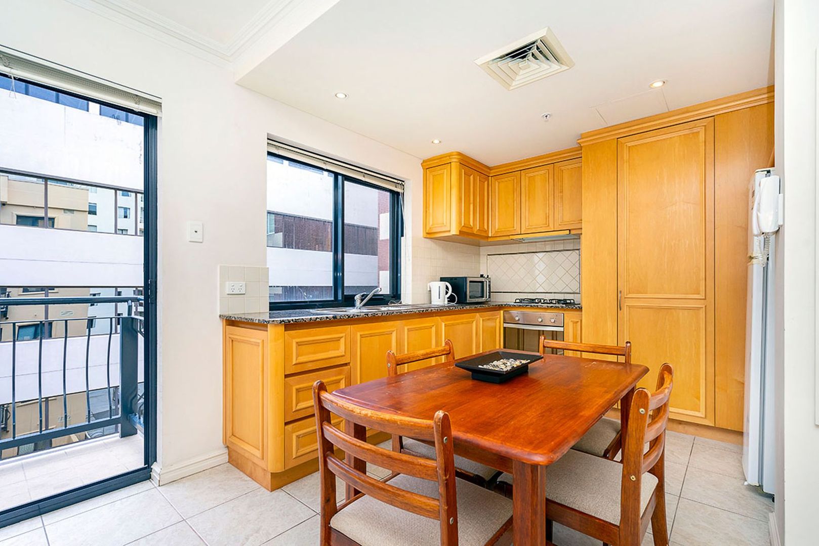 V705/9 Victoria Avenue, Perth WA 6000, Image 2