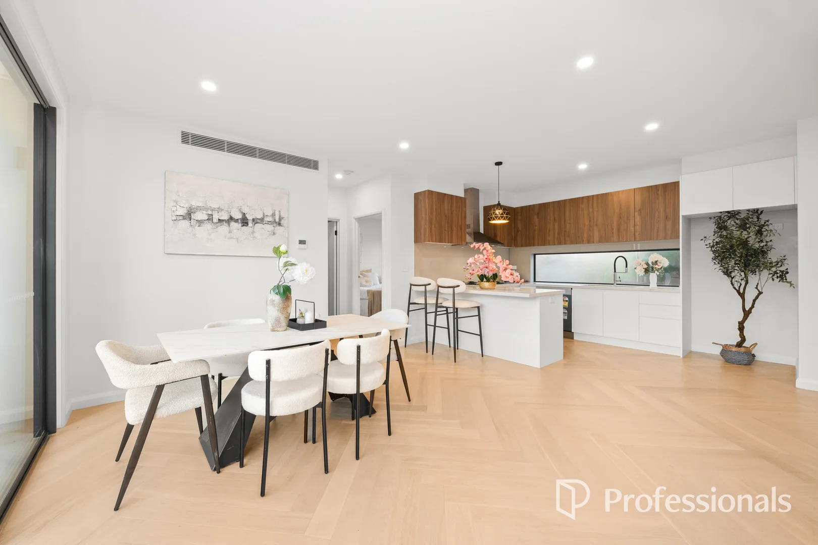 Additional image 8 of Unit 2/1012 Heidelberg Road, Ivanhoe VIC 3079
