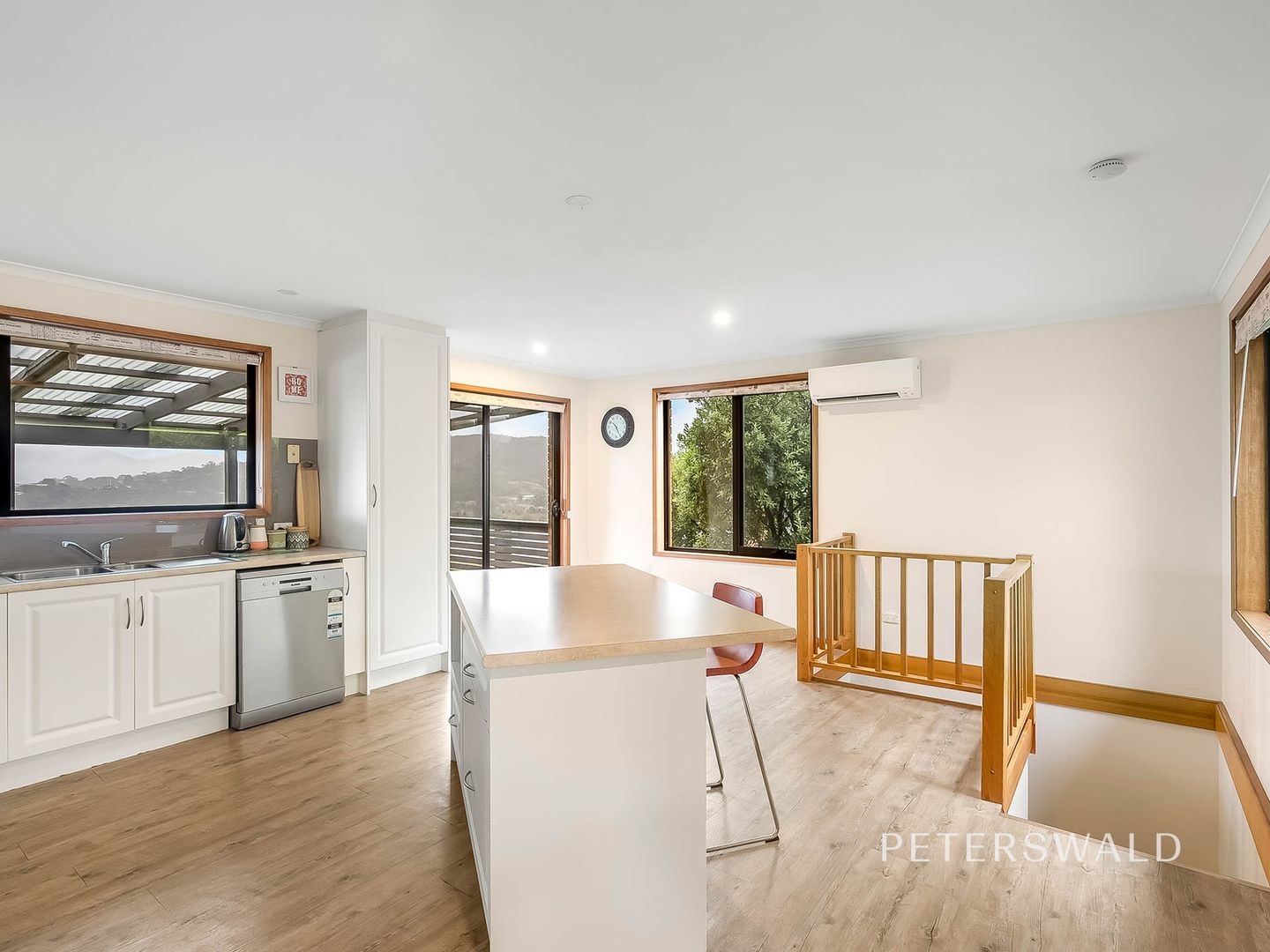 16 Lanena St, Bellerive TAS 7018, Image 2