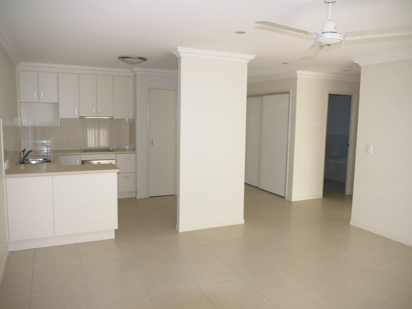 2/110 Woondooma Street, Bundaberg West QLD 4670, Image 0