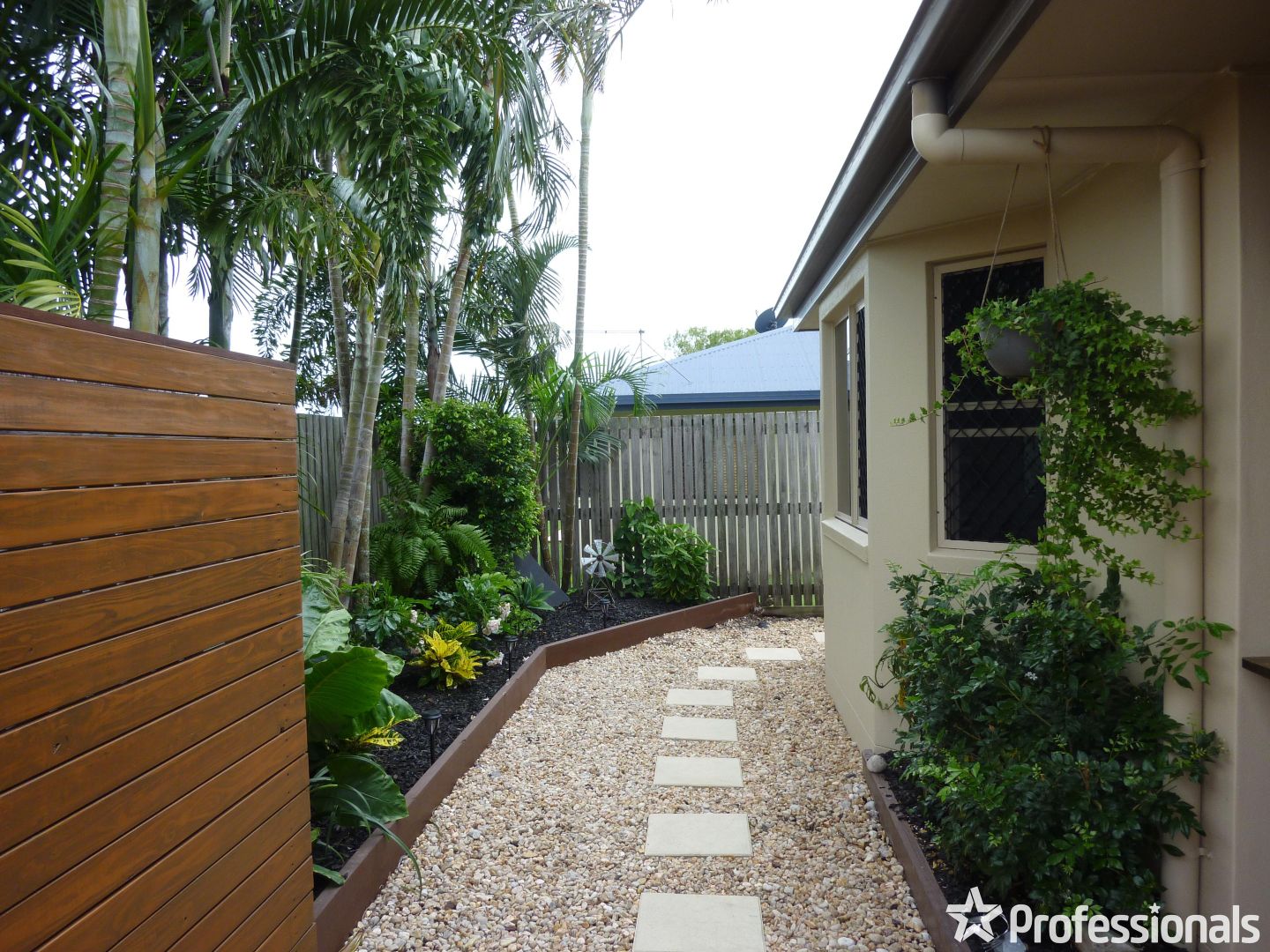 5/11 Perkins Street, North Mackay QLD 4740, Image 2