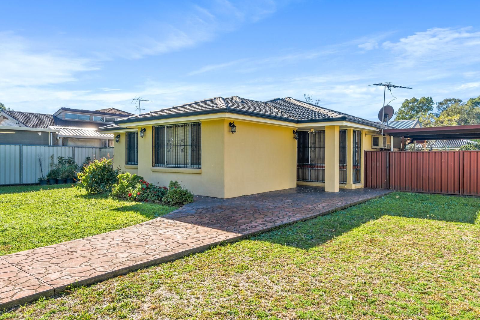 32 Dorset Close, Wakeley NSW 2176, Image 0