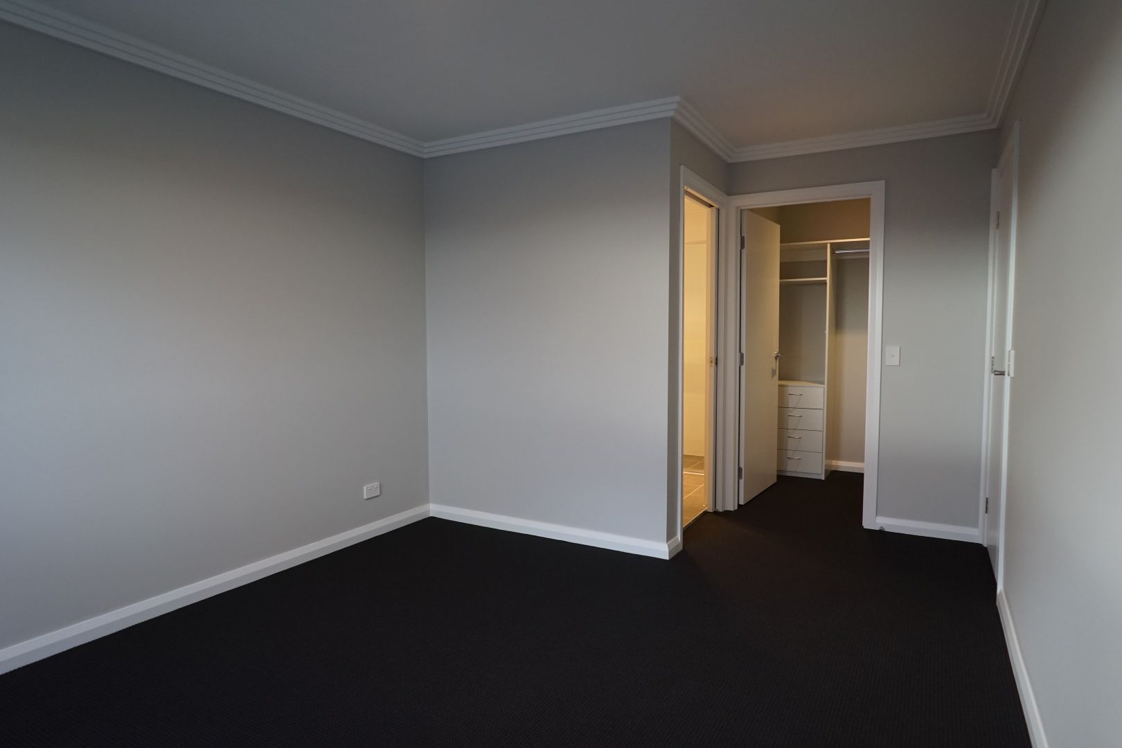 Shannon Way, Oran Park NSW 2570 4 beds terrace for Rent, 700