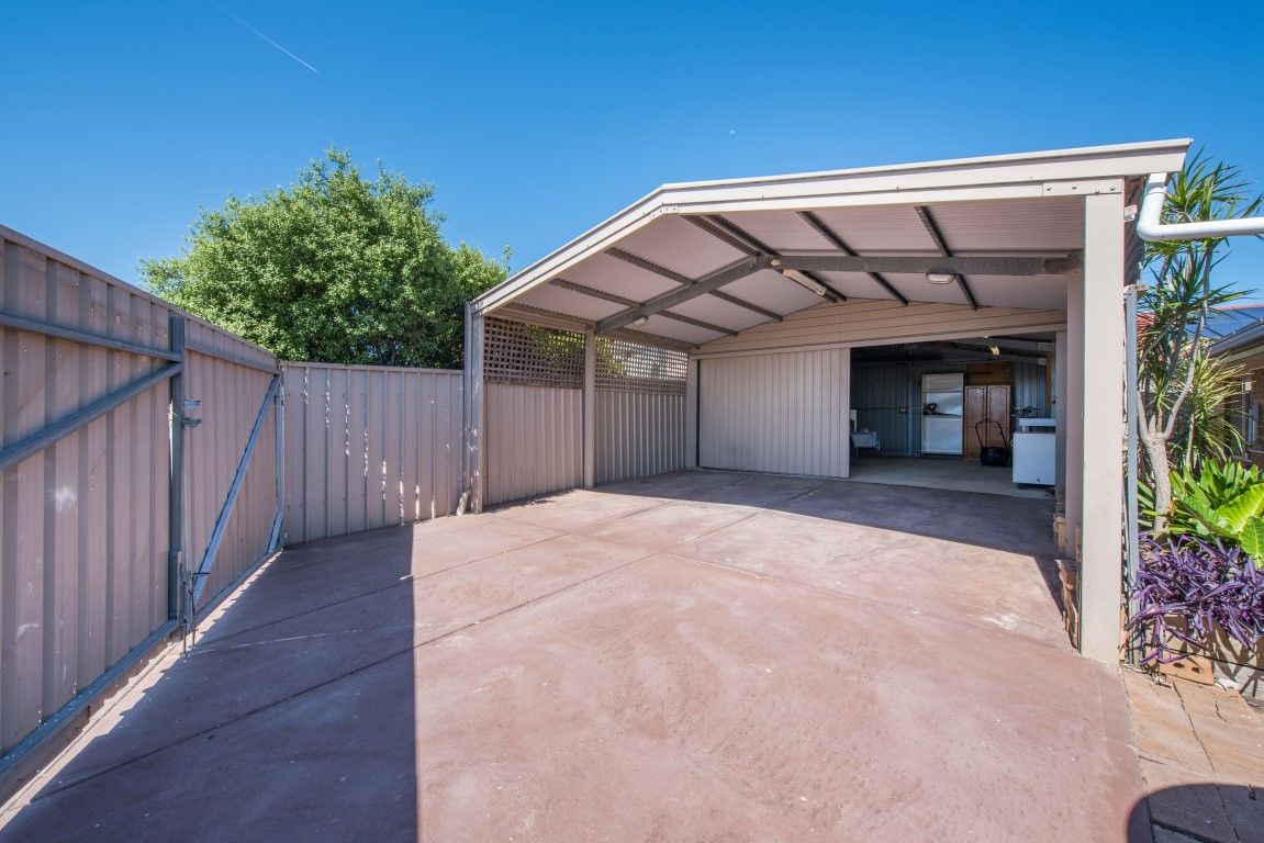 1 Mullen Close, Woodcroft SA 5162, Image 2