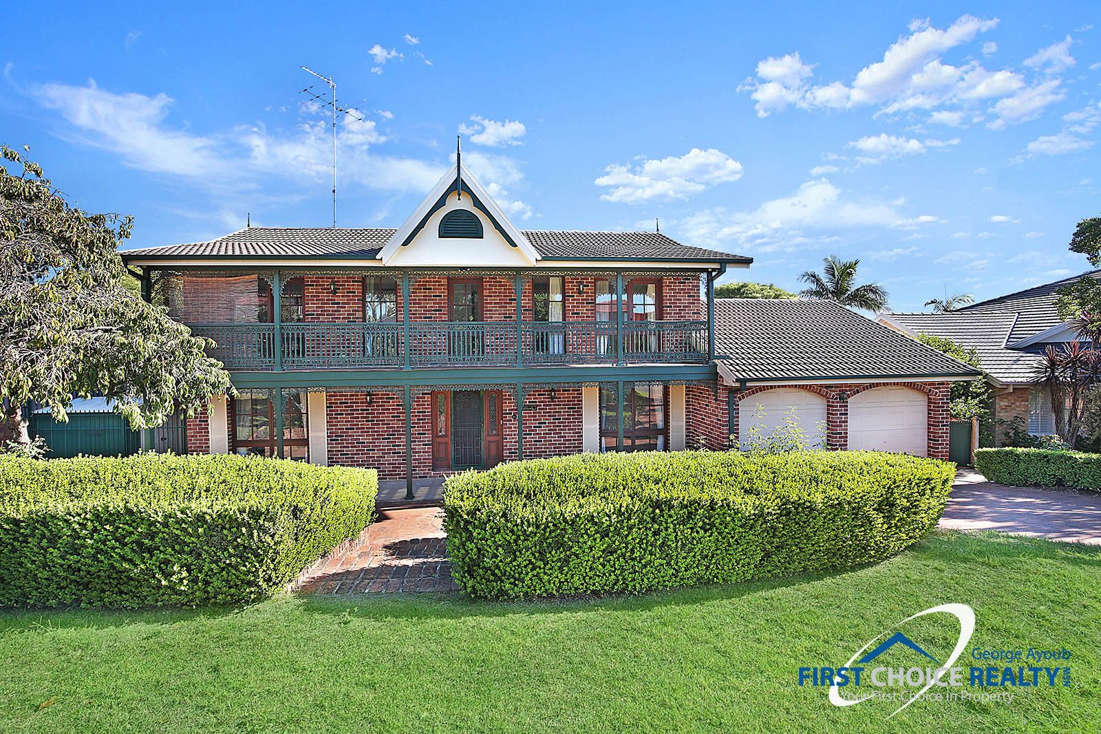 5 bedrooms House in 11 Nicholas Close BELLA VISTA NSW, 2153