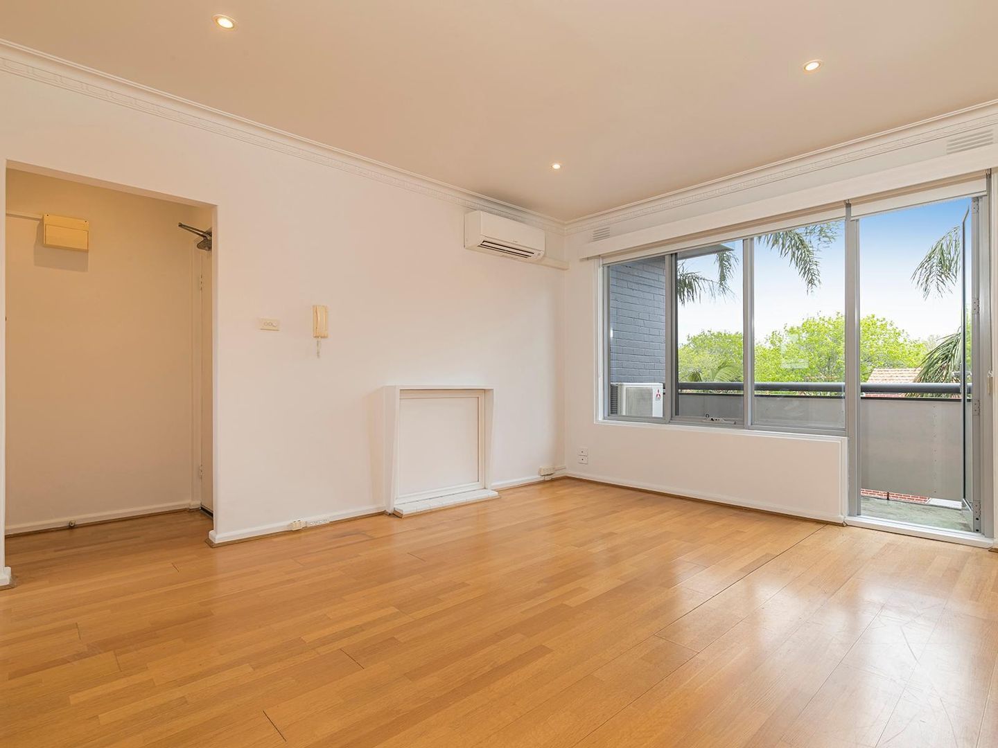 11/14 Broadway, Elwood VIC 3184 Apartment For Rent Domain