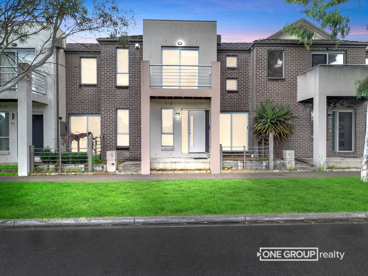 8 Marseilles Place, South Morang VIC 3752, Image 0