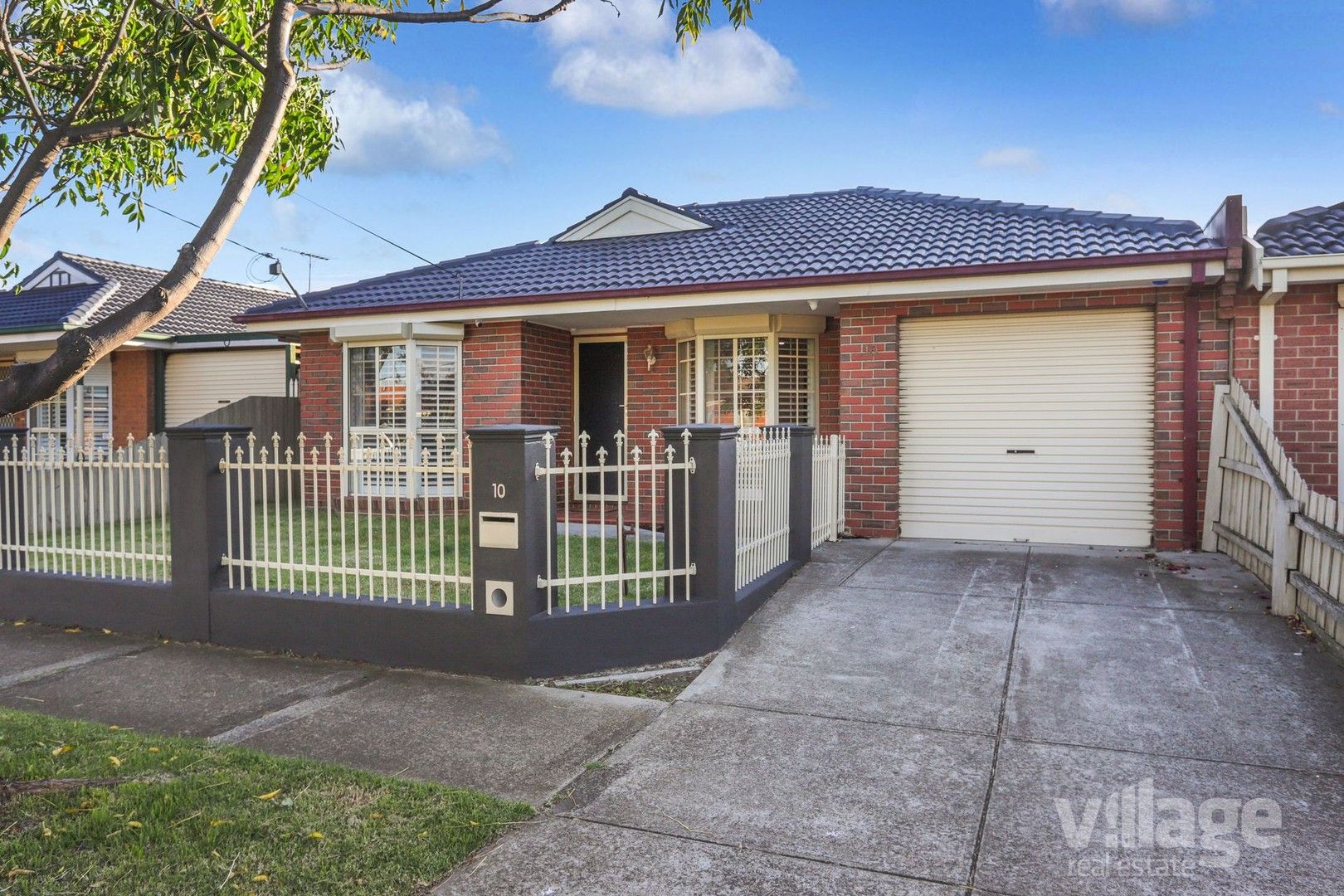 10 Sutherland Court, Altona Meadows VIC 3028 House For Rent Domain