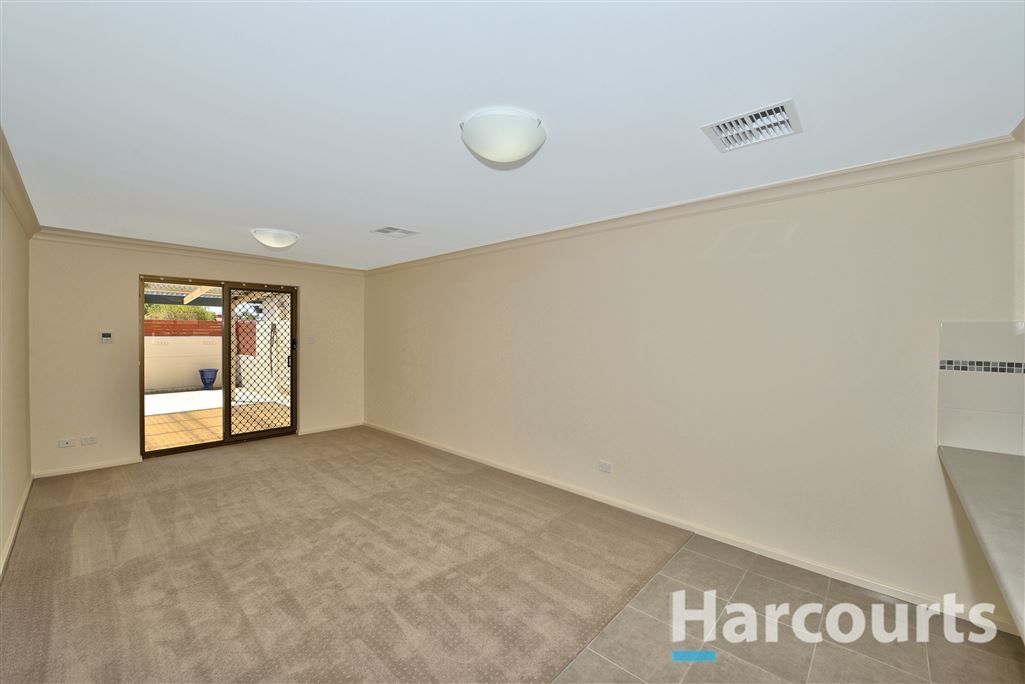 6/10 Hungerford Avenue, Halls Head WA 6210, Image 2