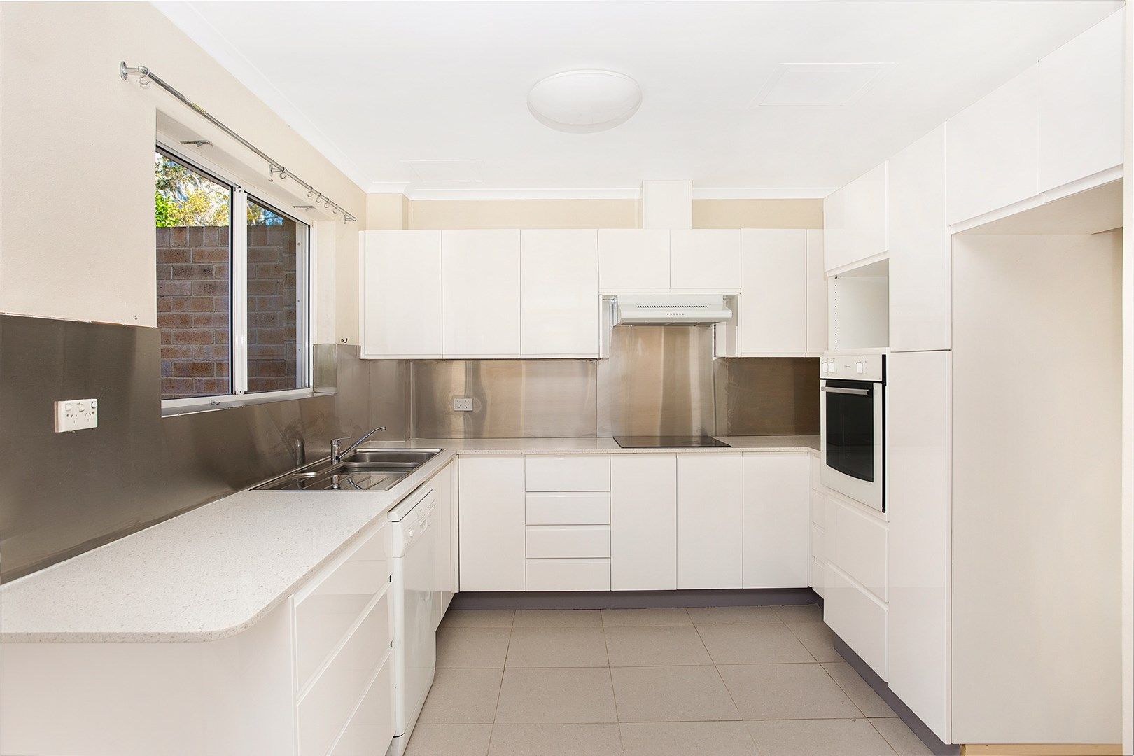 4/6-8 Whiting Avenue, Terrigal NSW 2260, Image 0
