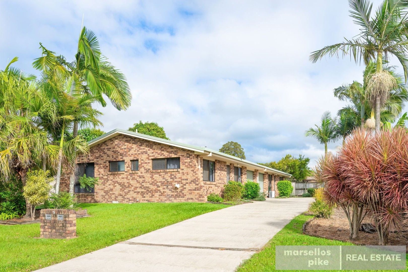 6 bedrooms Duplex in 1 & 2/3 Meninga Court CABOOLTURE QLD, 4510