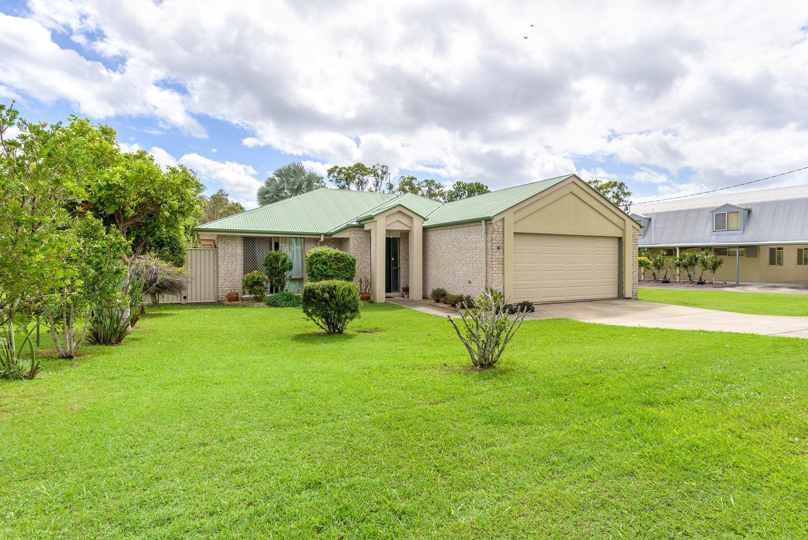 37 GOLDEN HIND AVENUE, Cooloola Cove QLD 4580, Image 0