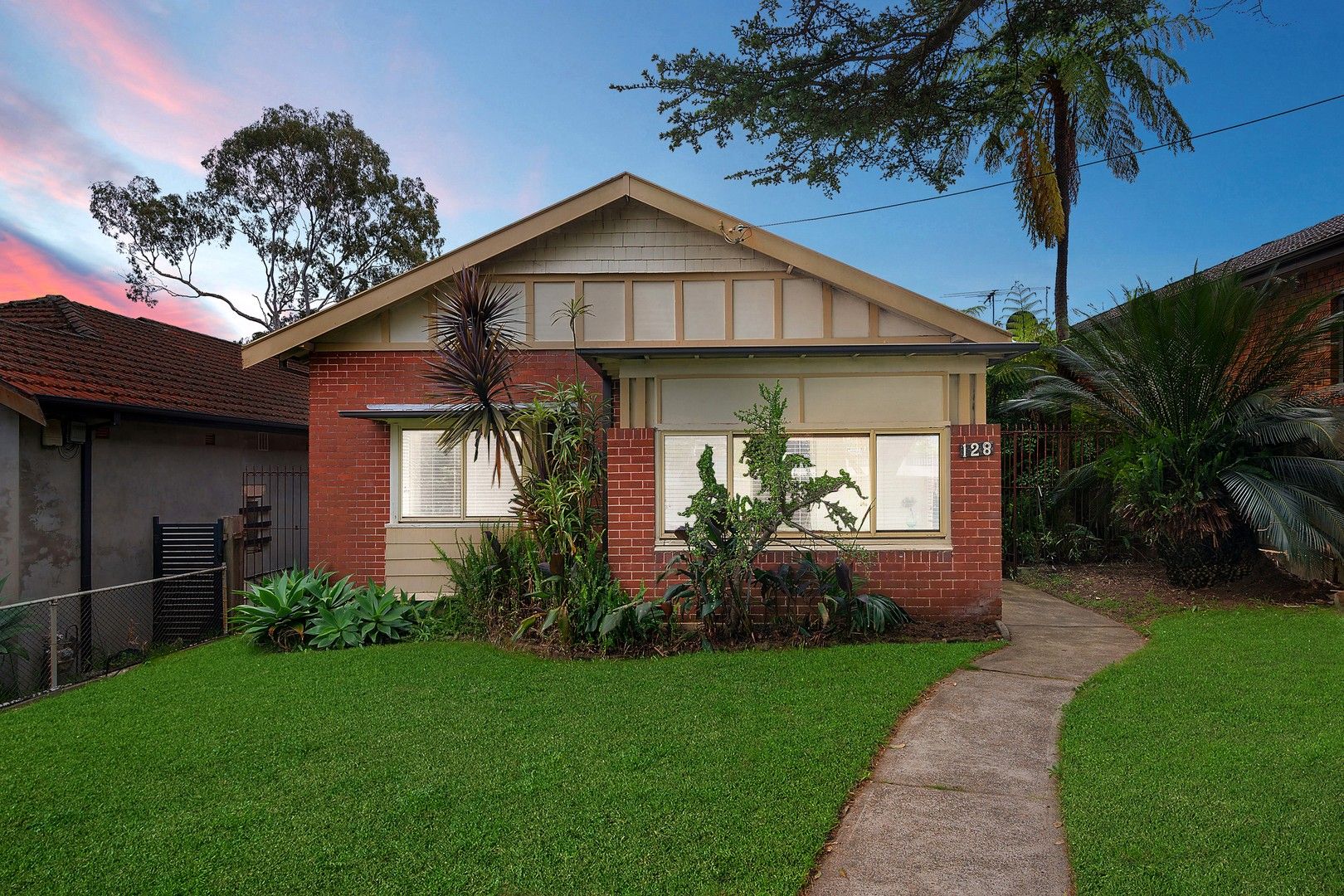 3 bedrooms House in 128 Stoney Creek Road BEXLEY NSW, 2207