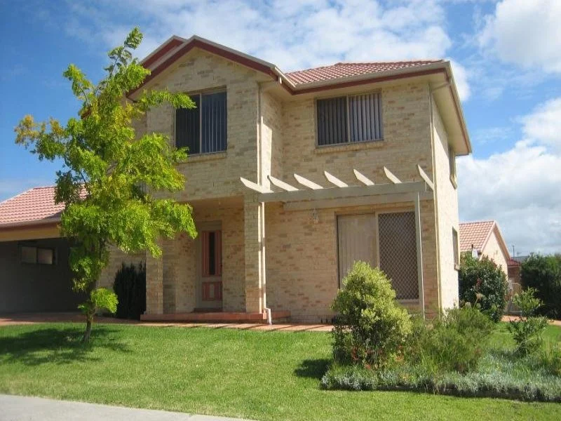 Primary image of 2 Tooma Place, Flinders NSW 2529