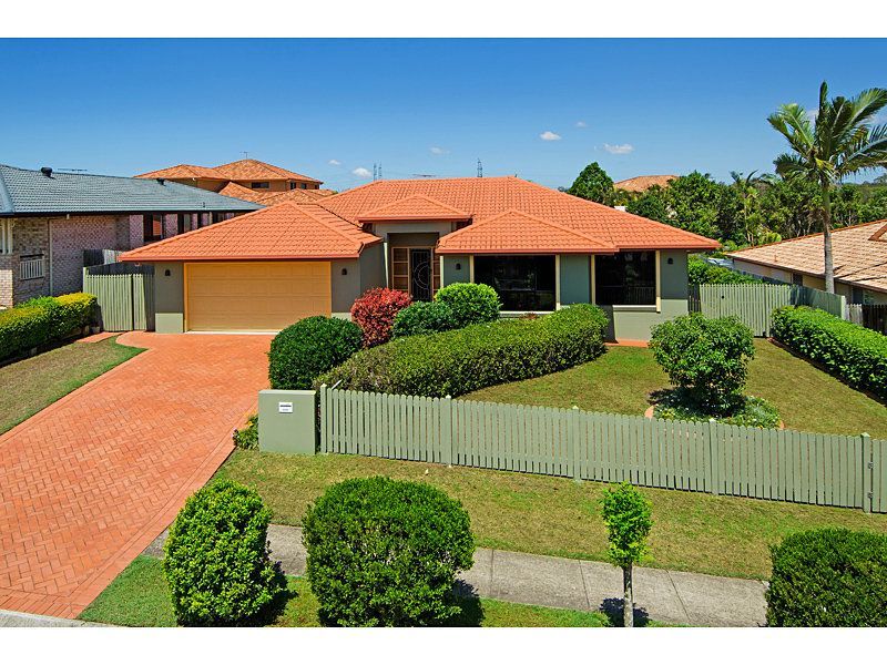4 bedrooms House in 120 KAVANAGH ROAD WISHART QLD, 4122