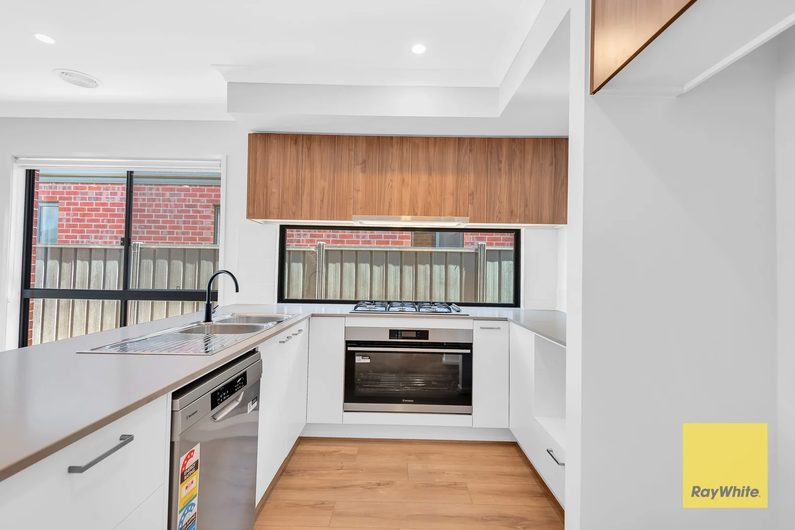 Additional image 8 of 109 MEDALLION BOULEVARD, Tarneit VIC 3029