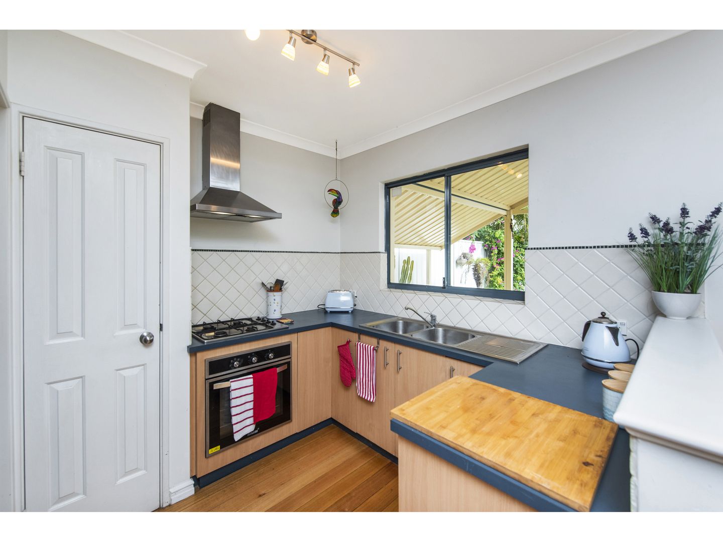 180 Belmont Avenue, Rivervale WA 6103, Image 2