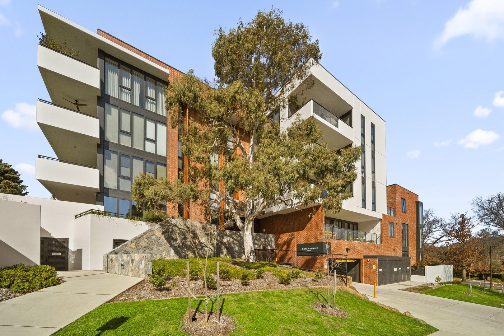 2 bedrooms Apartment / Unit / Flat in 23/2 Light Street GRIFFITH ACT, 2603