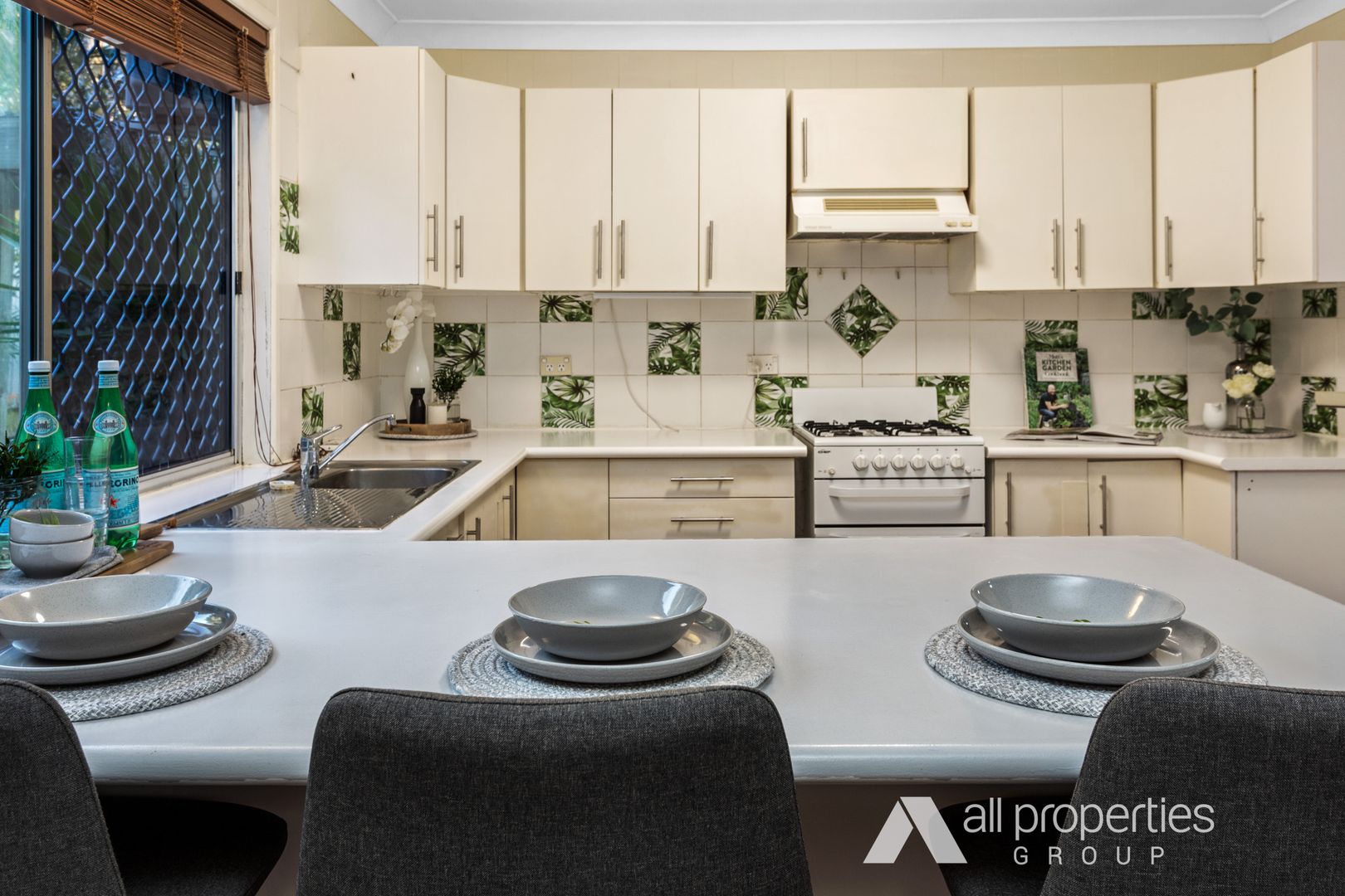 22 Woodview Street, Browns Plains QLD 4118, Image 1