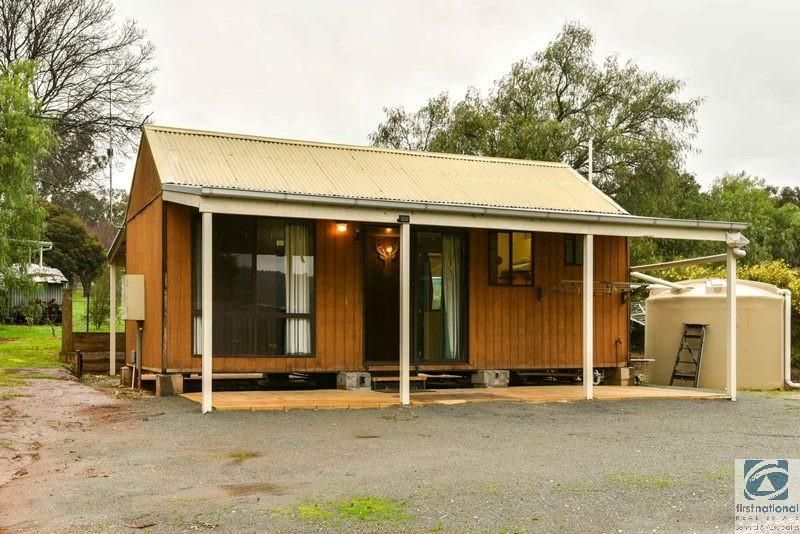 15 Falconer Lane, Eldorado VIC 3746, Image 2