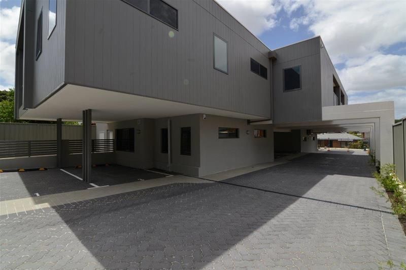 2 bedrooms Apartment / Unit / Flat in 5/194 Holbeck Street DOUBLEVIEW WA, 6018