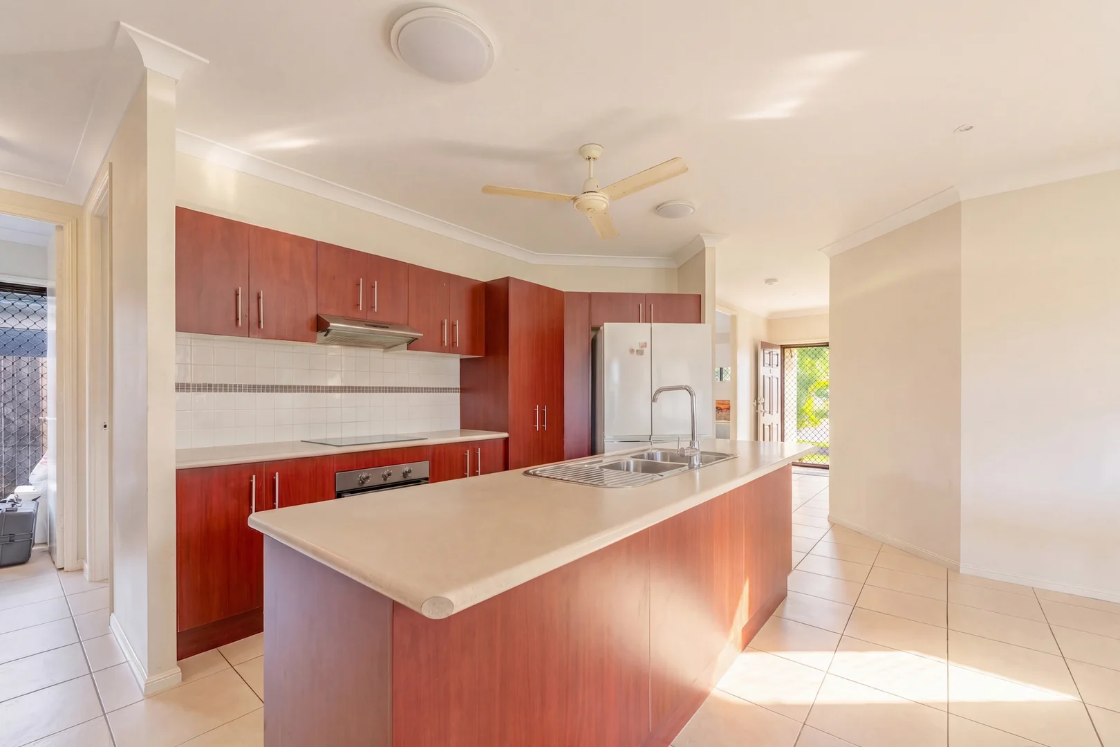 Additional image 6 of 8 Hopkins Street, White Rock QLD 4868