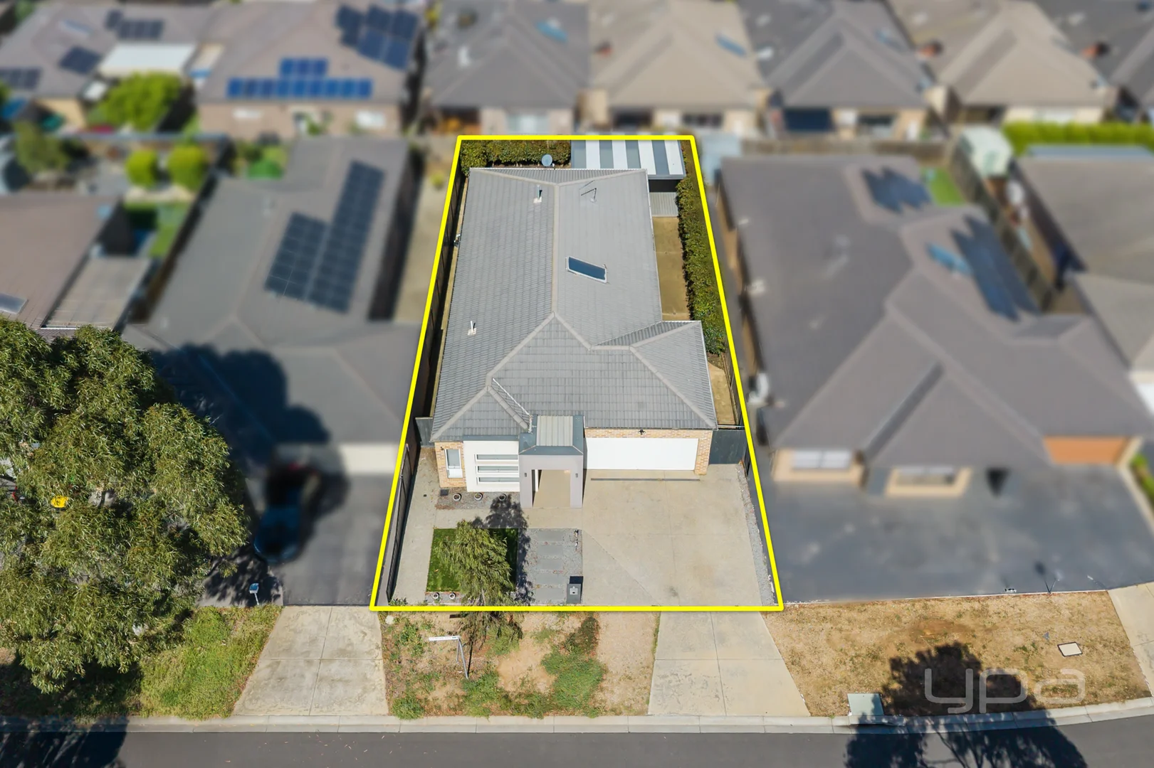 8 Citreus Circuit, Brookfield VIC 3338 | Domain
