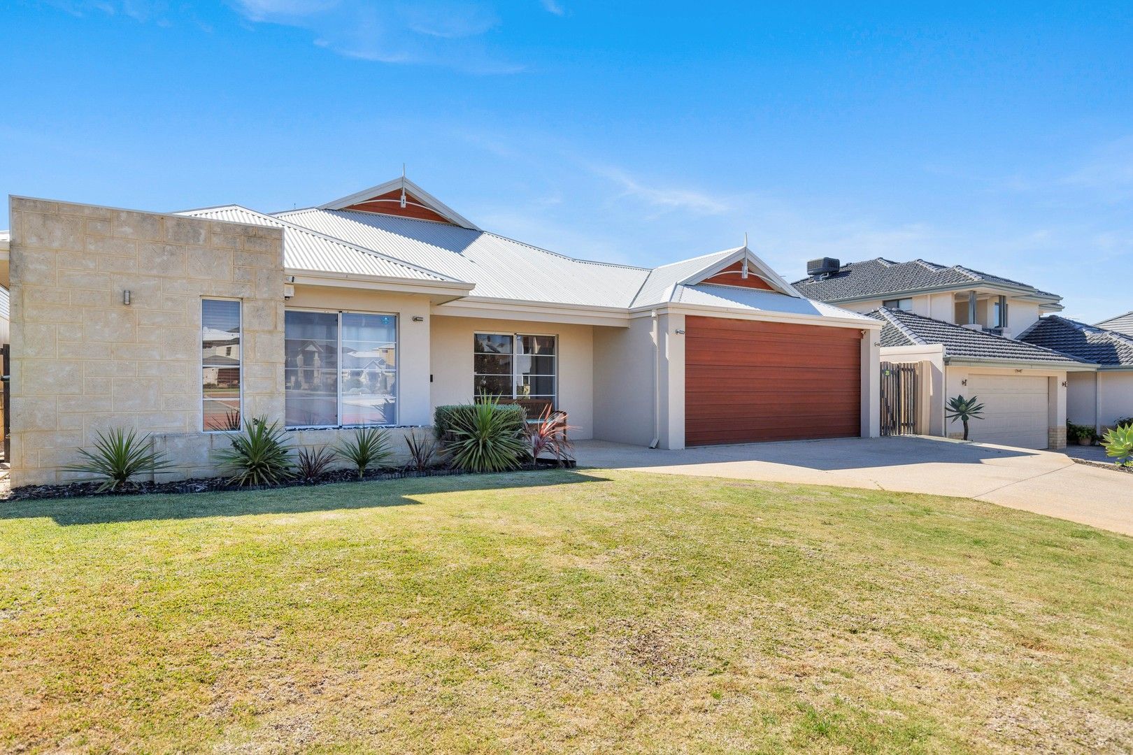 4 bedrooms House in 20 Goshawk Pass BEELIAR WA, 6164