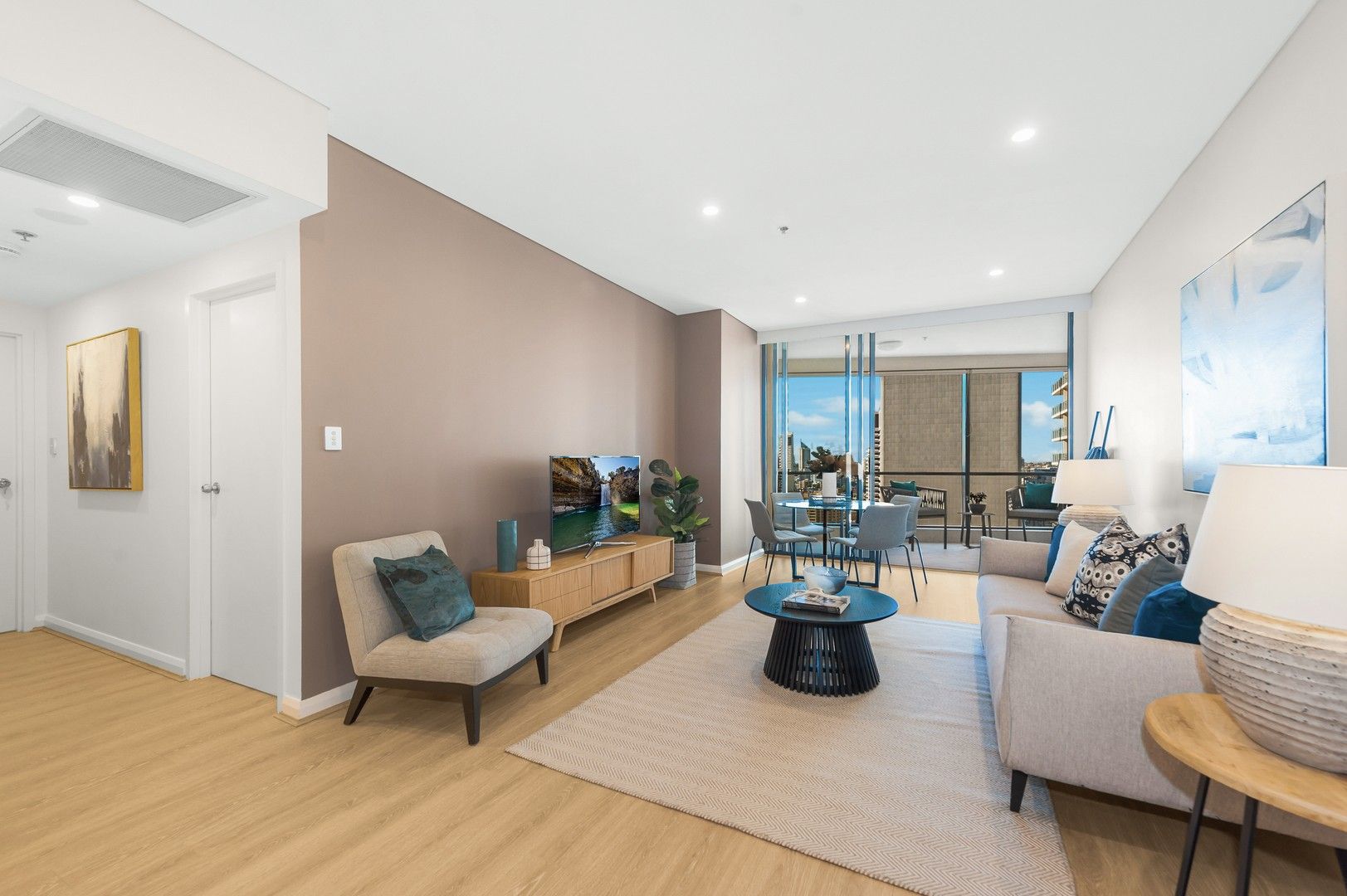 3 bedrooms Apartment / Unit / Flat in 4101/93 Liverpool Street SYDNEY NSW, 2000