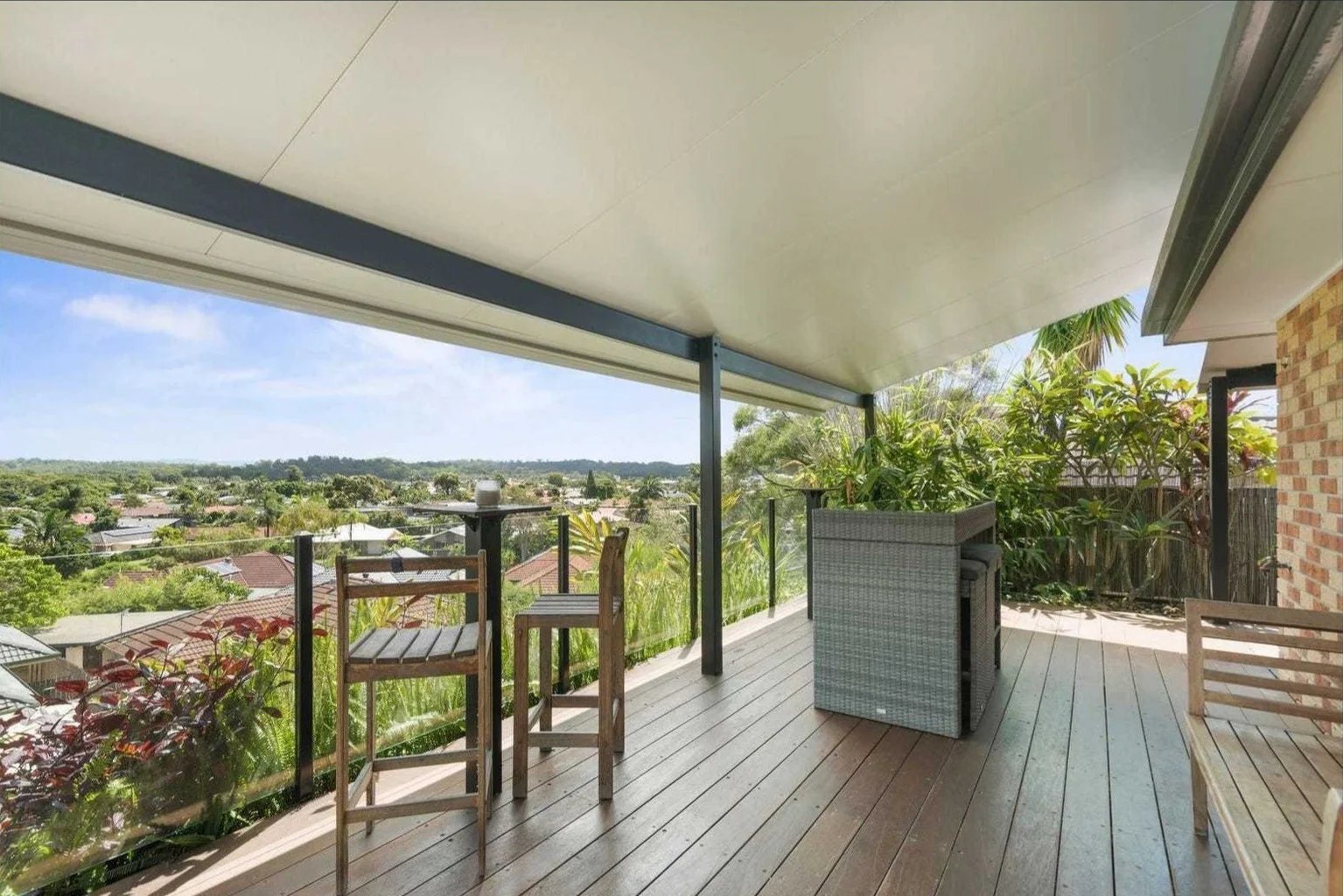 Additional image 2 of 15 Banksiadale Close, Elanora QLD 4221