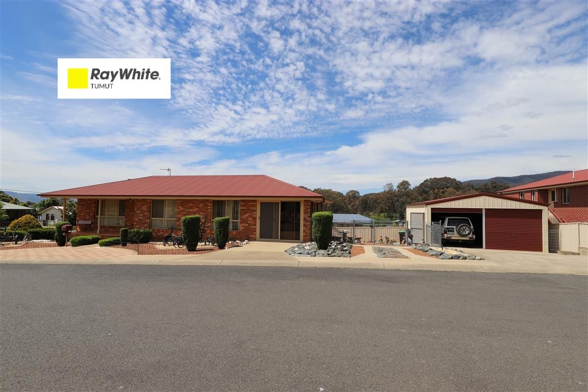 2 Harris Street, Tumut NSW 2720, Image 0