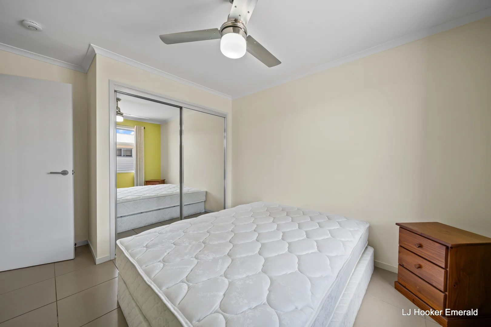 Additional image 9 of 10/15-17 Roberts Street, Emerald QLD 4720