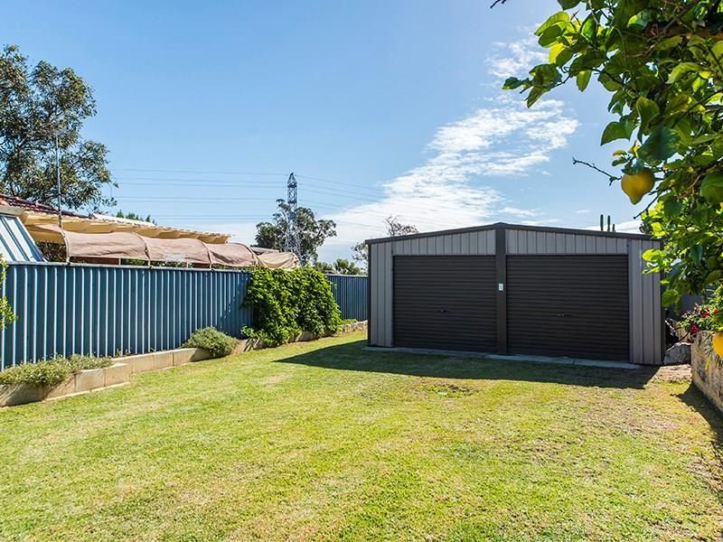 17B Anglesey Drive, Kardinya WA 6163, Image 1