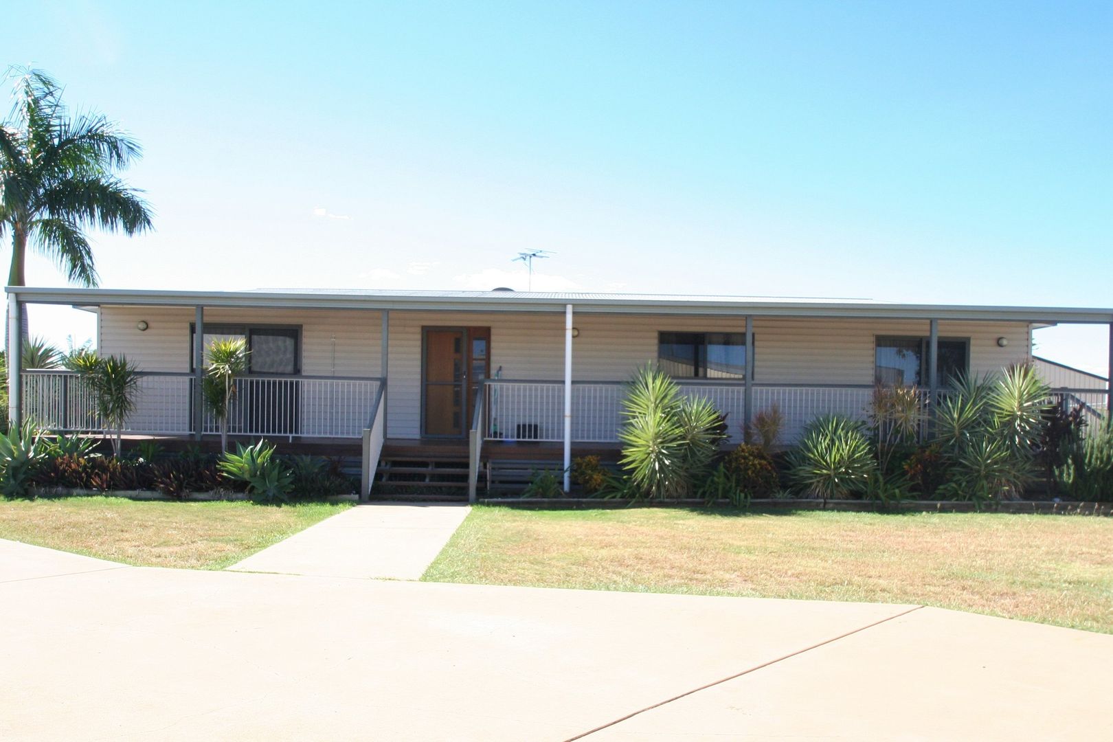 5 Siobhan Court, Emerald QLD 4720 House For Rent Domain