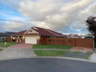 4 bedrooms House in 10 -11 Starling Close LARA VIC, 3212