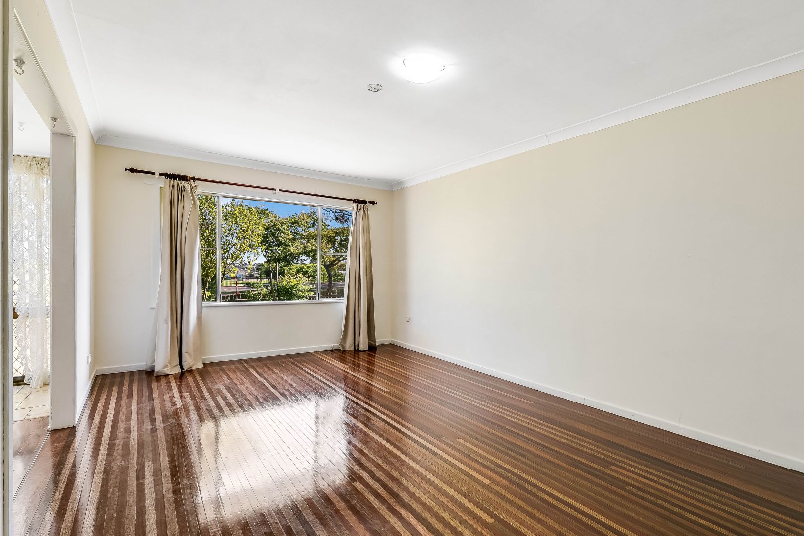 239 North Street, Wilsonton Heights QLD 4350, Image 2