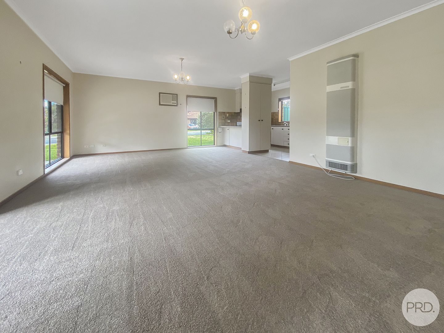 1/13 Louey Drive, White Hills VIC 3550, Image 2