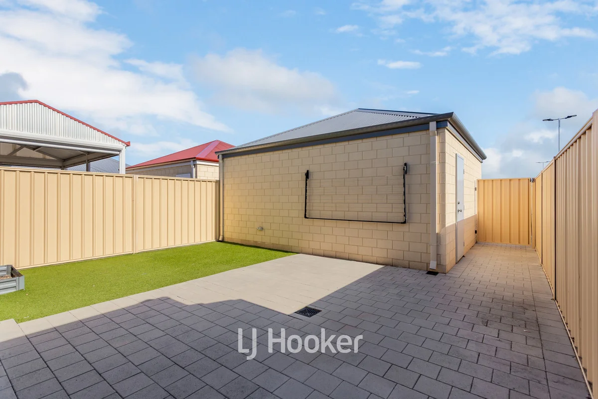 Additional image 26 of 116 Tiffany Centre, Dalyellup WA 6230