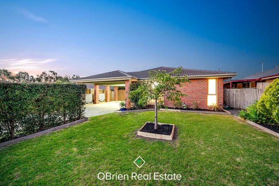 4 bedrooms House in 10 Florence Avenue BERWICK VIC, 3806