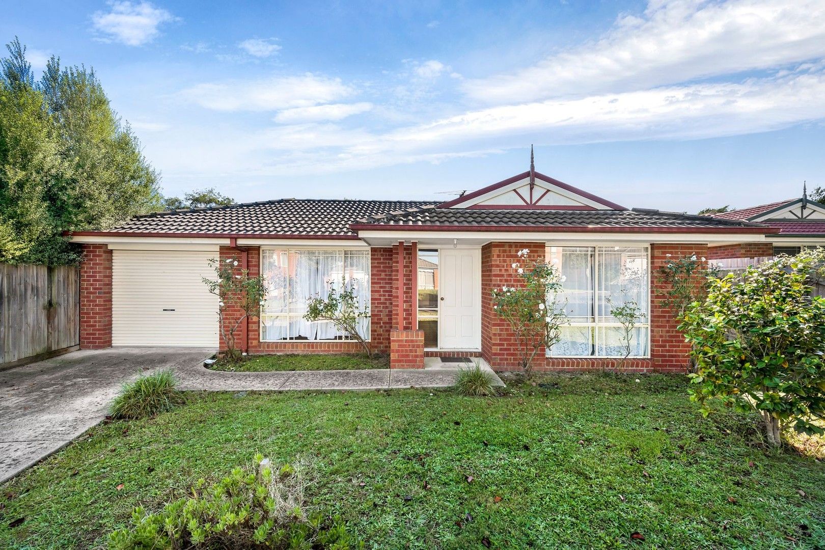 4 bedrooms House in 20 Turella Close BERWICK VIC, 3806