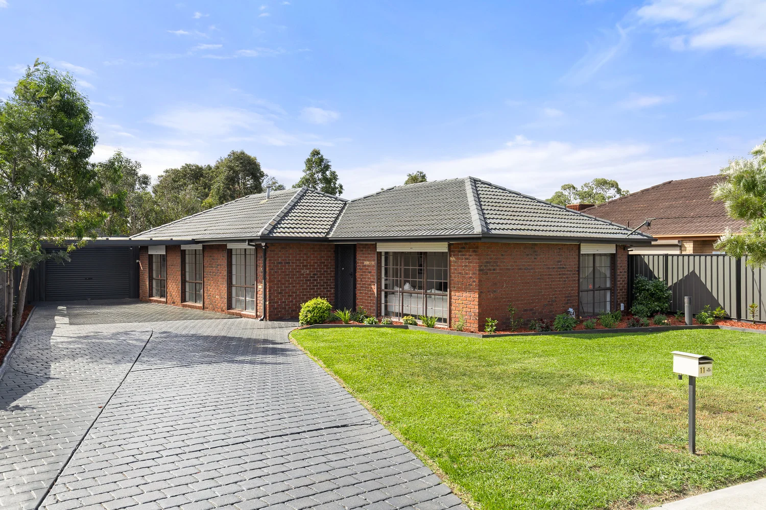 Primary image of 11 Valewood Drive, Kealba VIC 3021