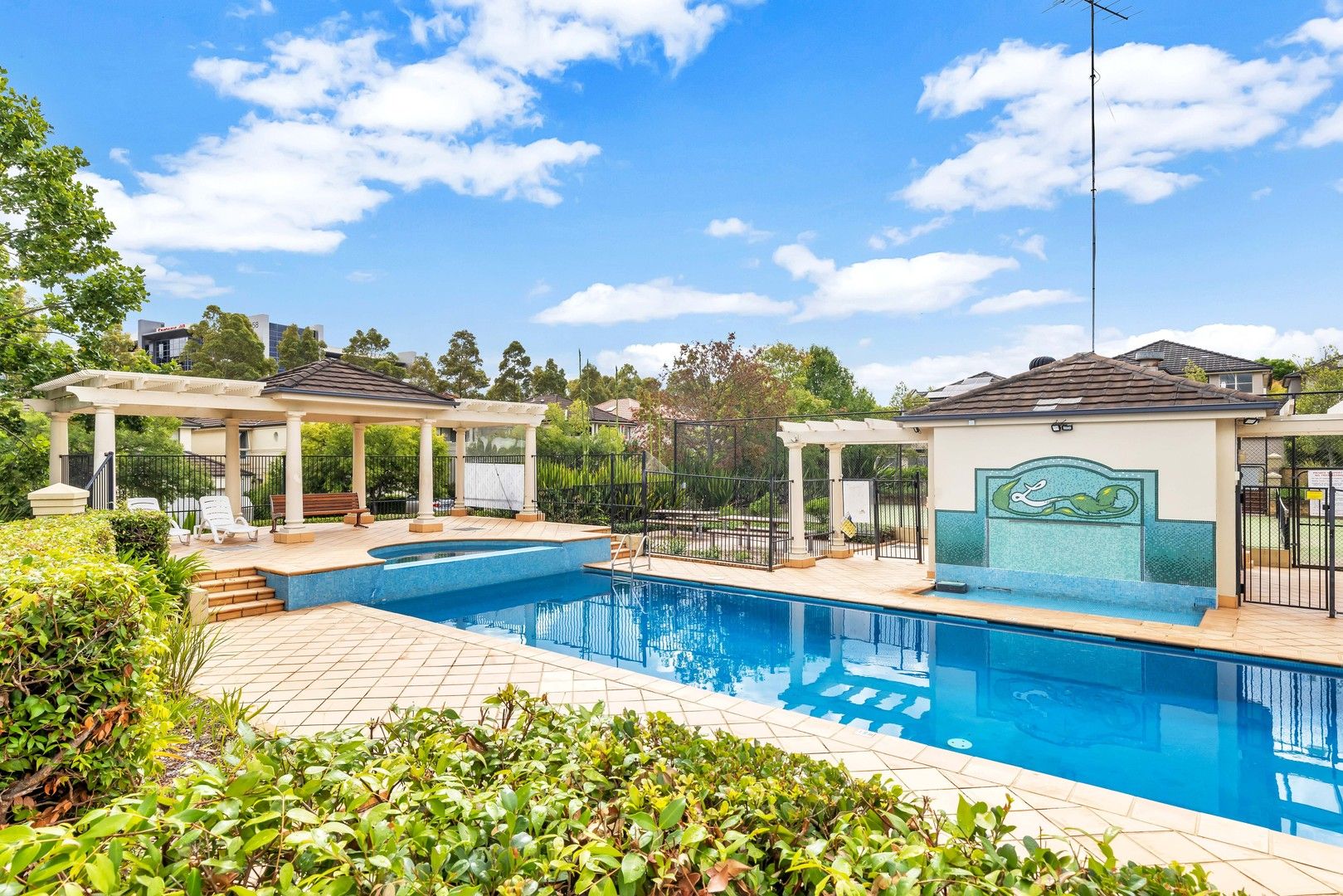4 bedrooms House in 114 Linden Way BELLA VISTA NSW, 2153