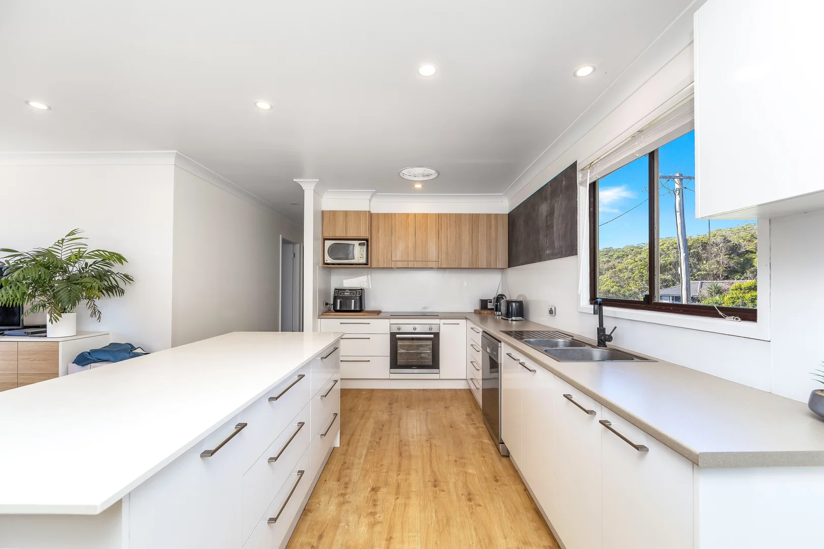 Additional image 5 of 13 Yakaloo Crescent, Forresters Beach NSW 2260