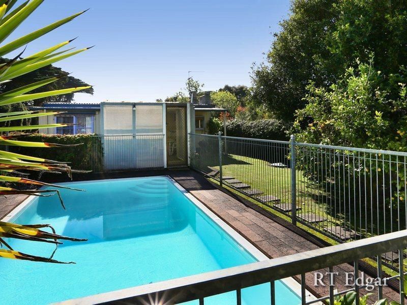 93 Cook Street, FLINDERS VIC 3929, Image 2