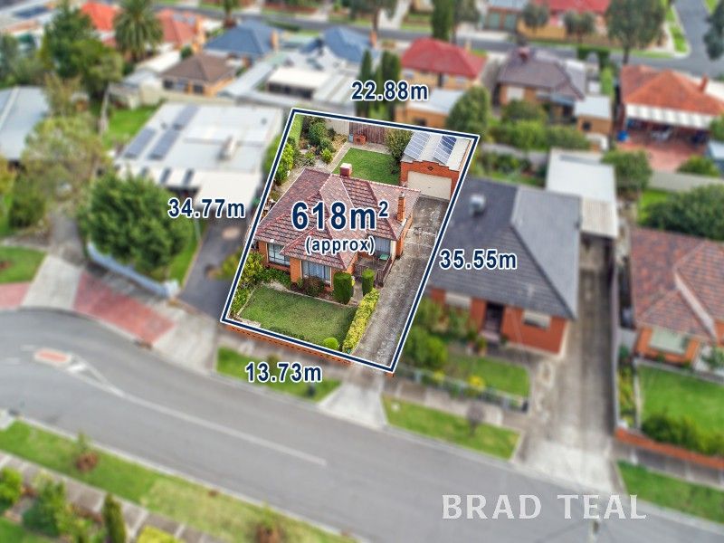 35 Chelmsford Crescent, St Albans VIC 3021, Image 1