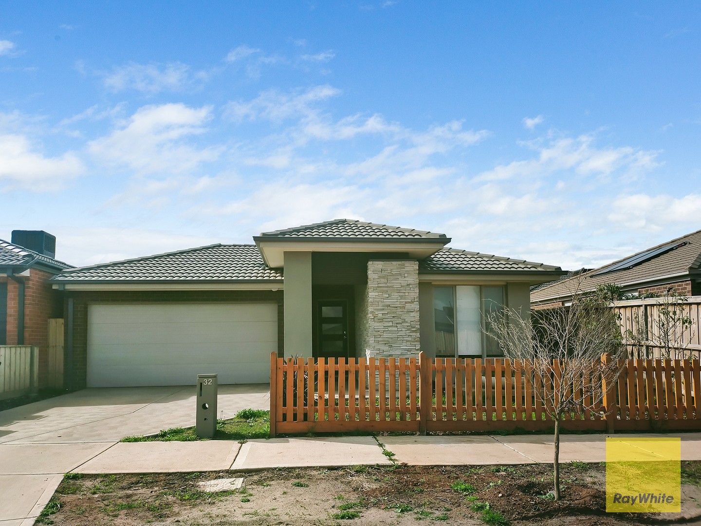 32 Rosette Crescent, Rockbank VIC 3335, Image 0