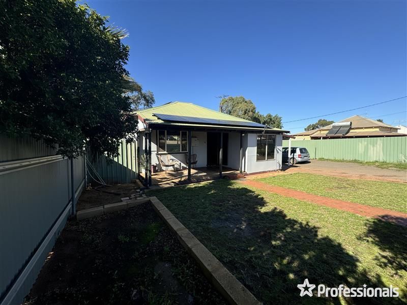 3 bedrooms House in 10 Hobart Street MULLINGAR WA, 6430